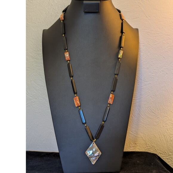 Vintage Abalone Shell Pendant Wooden Bead Shell Spacer Bead Necklace - Picture 1 of 9